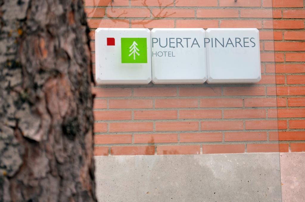 Puerta Pinares Hotel อาเบฮาร์ ภายนอก รูปภาพ